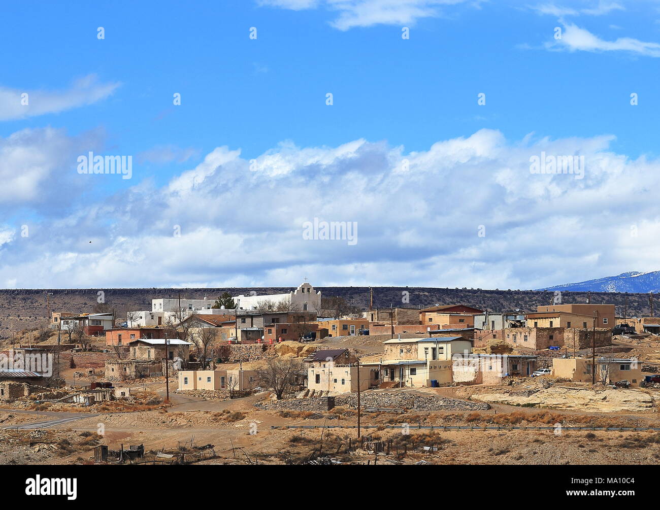 Vista di un piccolo villaggio nel New Mexico Foto Stock