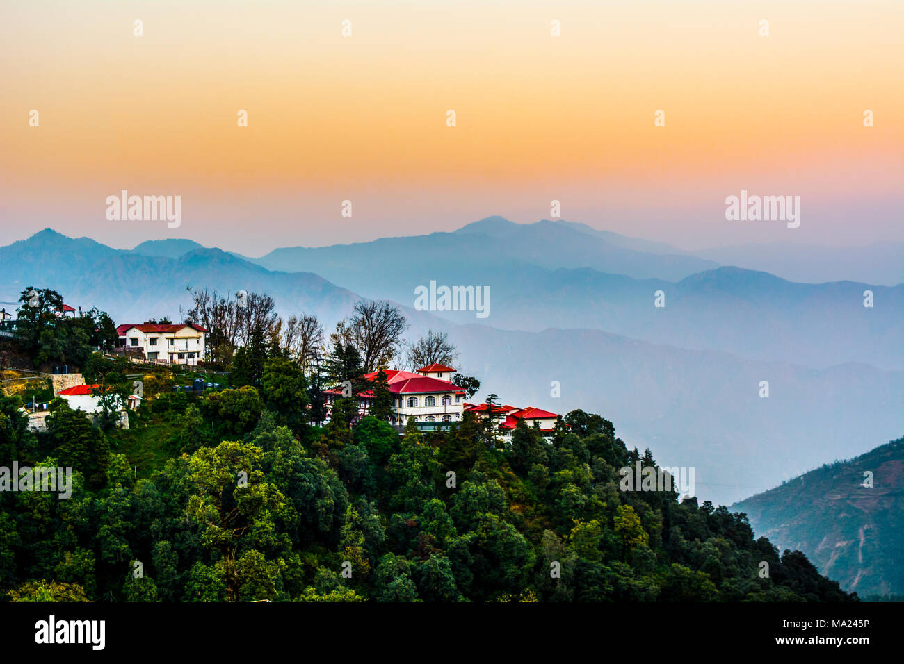 il b paesaggio autiful della stazione collinare a moosuri Foto Stock