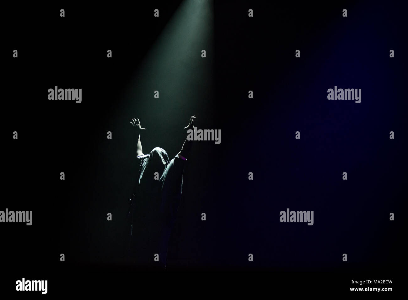 L'Italia, 2016 luglio 16: Anohni performing live open stage presso il Festival dei Fiori per il suo tour 2016 unico concerto Italiano Foto: Alessandro Bosio Foto Stock
