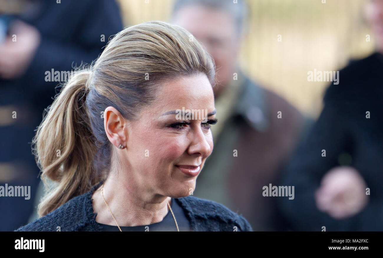 Claire Sweeney fotografato nel 2018 al funerale di Ken Dodd in Liverpool. Foto Stock