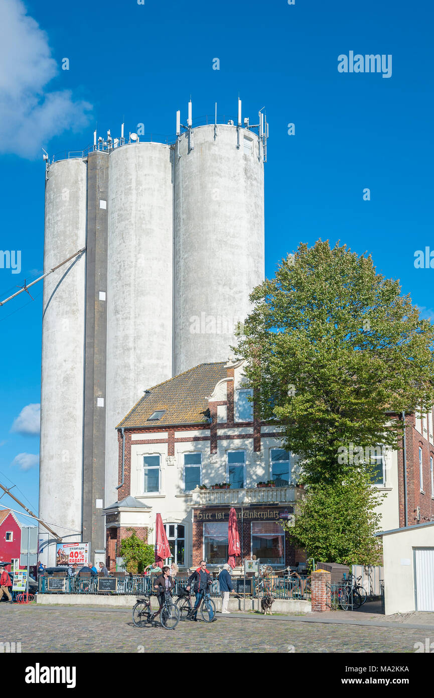 L'elevatore della granella nel porto, Burgstaaken, Fehmarn, Mar Baltico, Schleswig-Holstein, Germania, Europa Foto Stock