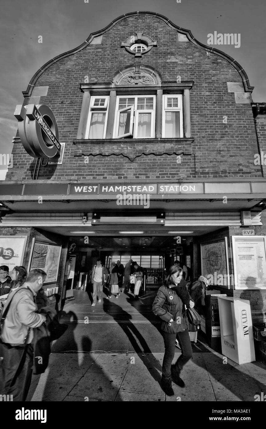 La metropolitana di Londra la stazione della Metropolitana: West Hampstead Foto Stock