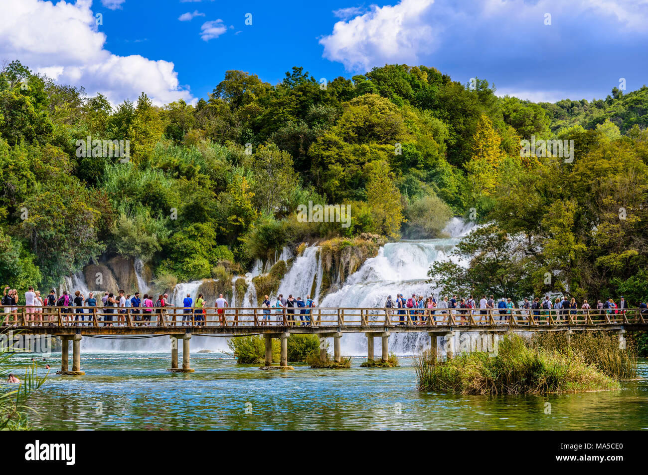 Croazia, Dalmazia, Regione di Sebenico, Parco Nazionale di Krka, Lozovac, Skradinski buk, cascata Foto Stock