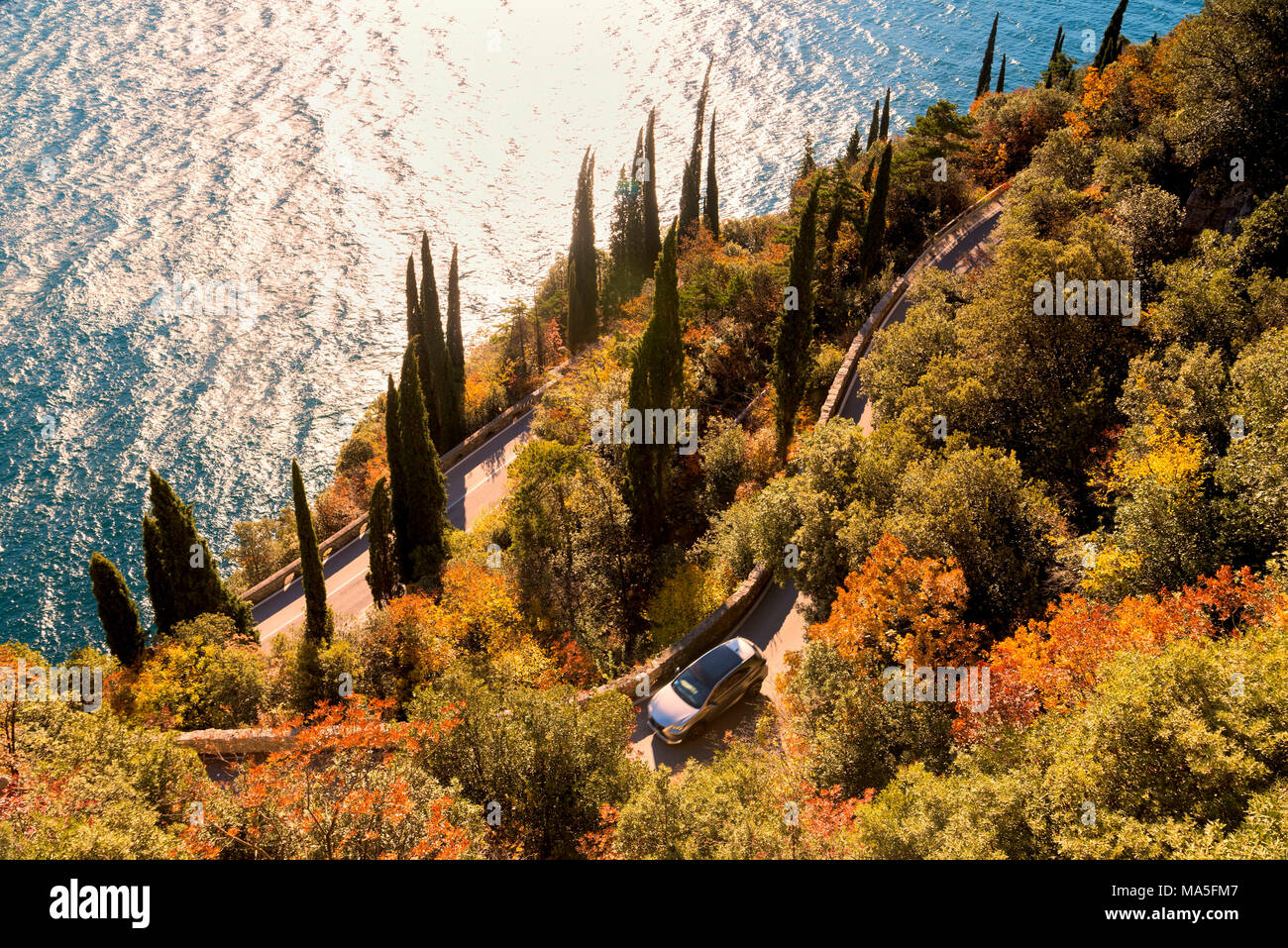 Gardesana Occidentale il percorso panoramico sul lago di Garda, provincia di Brescia, Lombardia, Italia Foto Stock