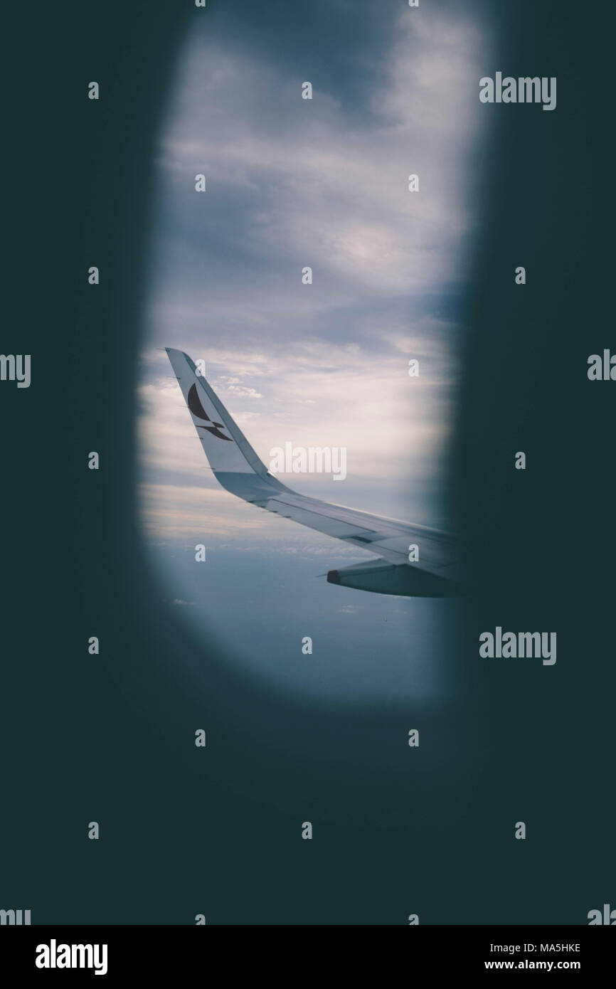 Vista dal finestrino dell'aereo di una finestra cercando di Aruba Foto Stock