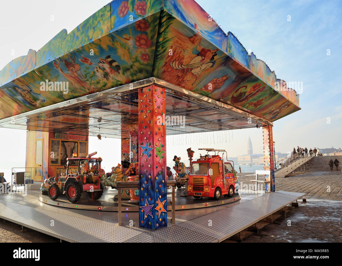 Viaggio luna park, un parco di divertimenti a Venezia Foto Stock