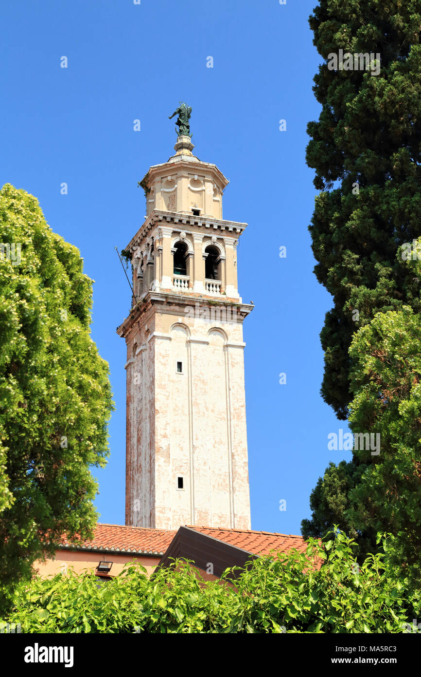 Il campanile della chiesa di Santa Maria dei Carmini Foto Stock