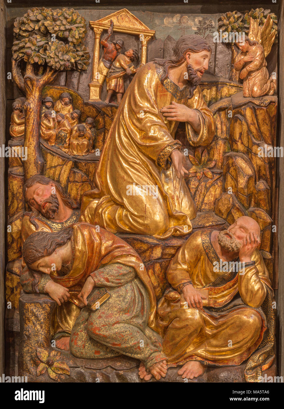 Saragozza, Spagna - 3 Marzo 2018: Il polychome rinascimentale scolpito rilievo della preghiera di Jesu nel giardino del Getsemani nella chiesa Iglesia de San Miguel de lo Foto Stock