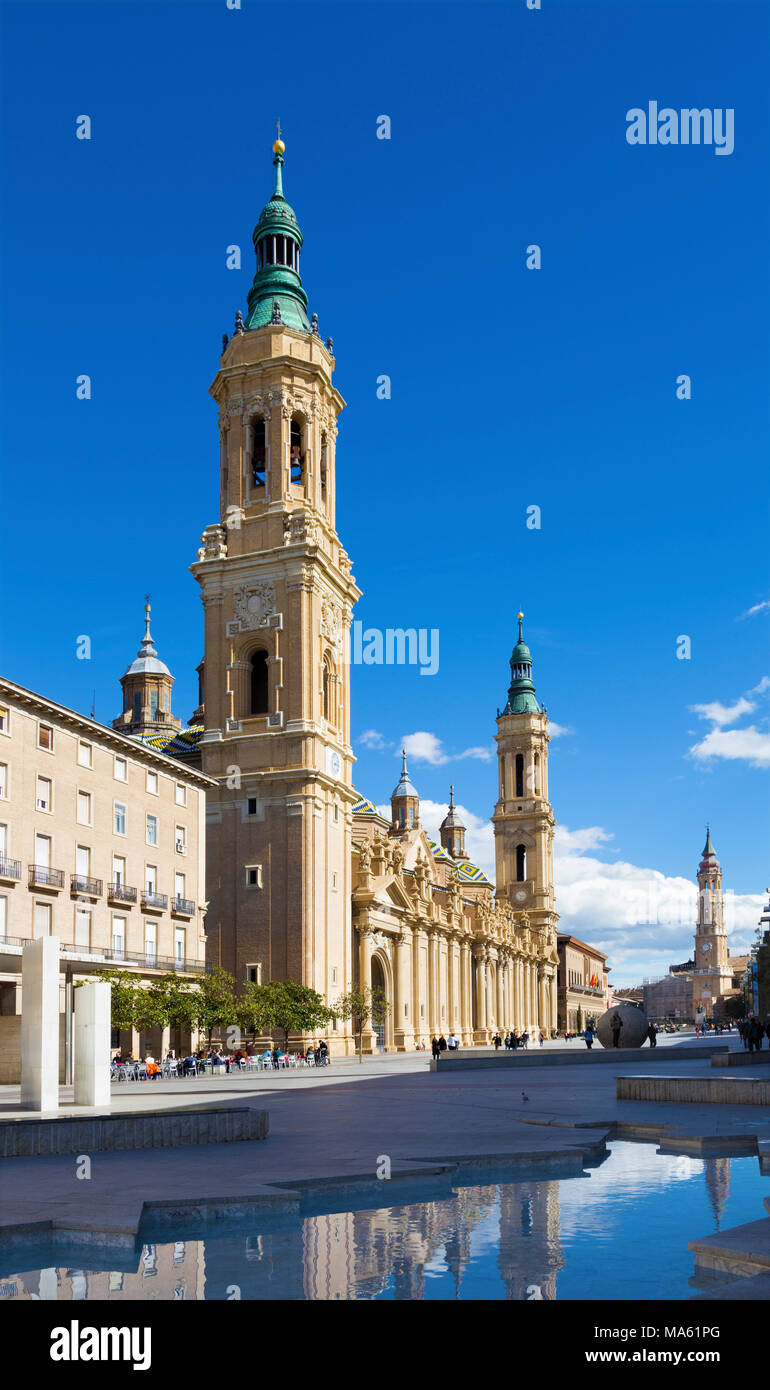 Saragozza, Spagna - 3 Marzo 2018: La Cattedrale Basilica del Pilar. Foto Stock