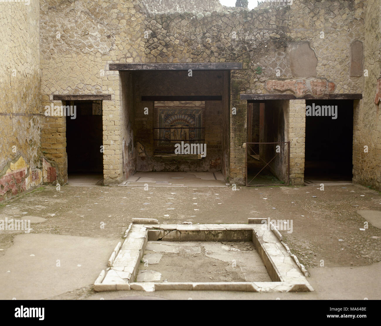 Ercolano. Casa di Nettuno e Anfitrite. Vista di uno dei suoi cortili. Campania, Italia. Foto Stock