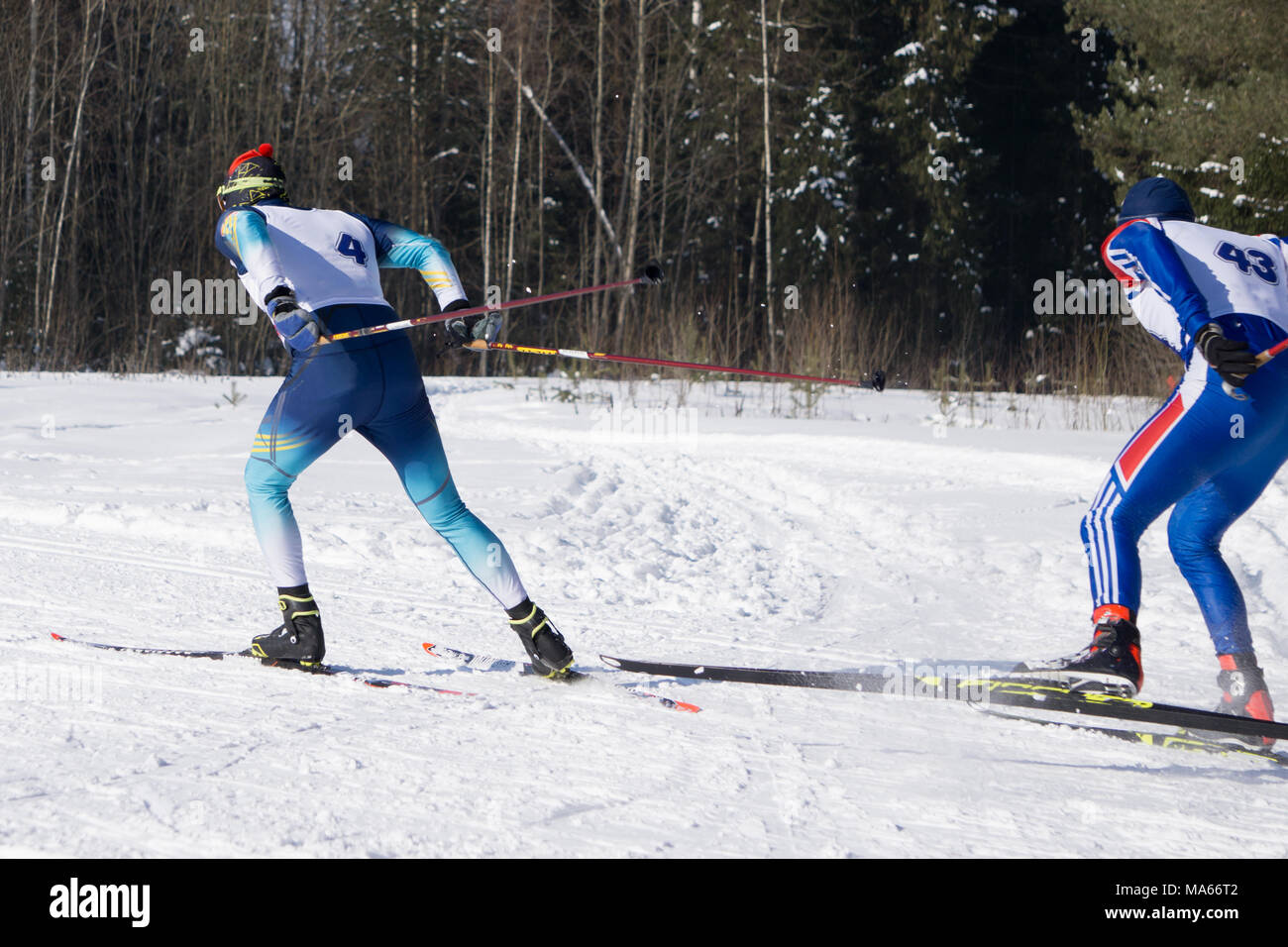 Giornata sciistica da ski area sci sta diventando sempre più popolare di tutti i tempi Foto Stock