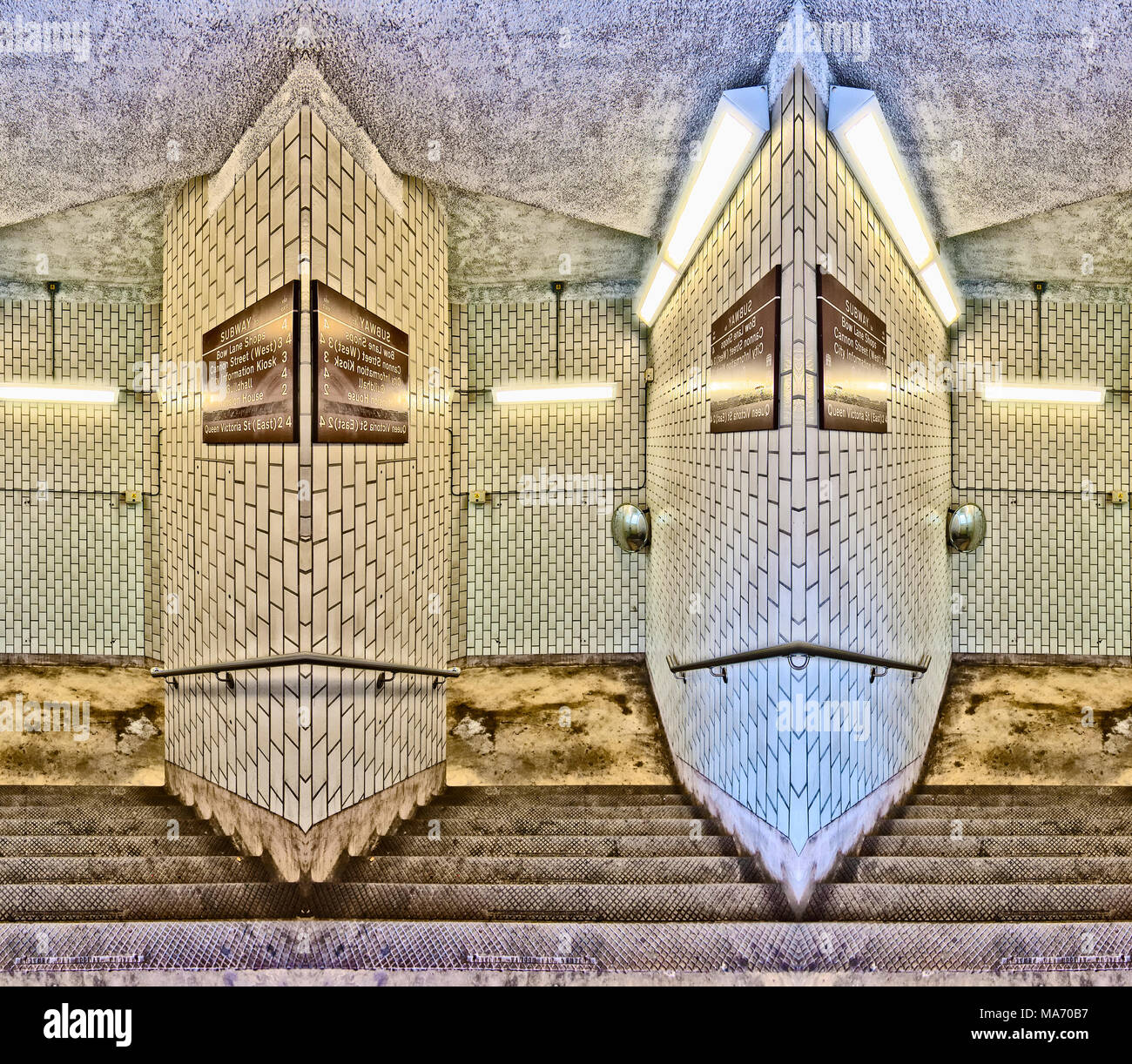 La metropolitana di Londra la stazione della metropolitana: Mansion House Foto Stock