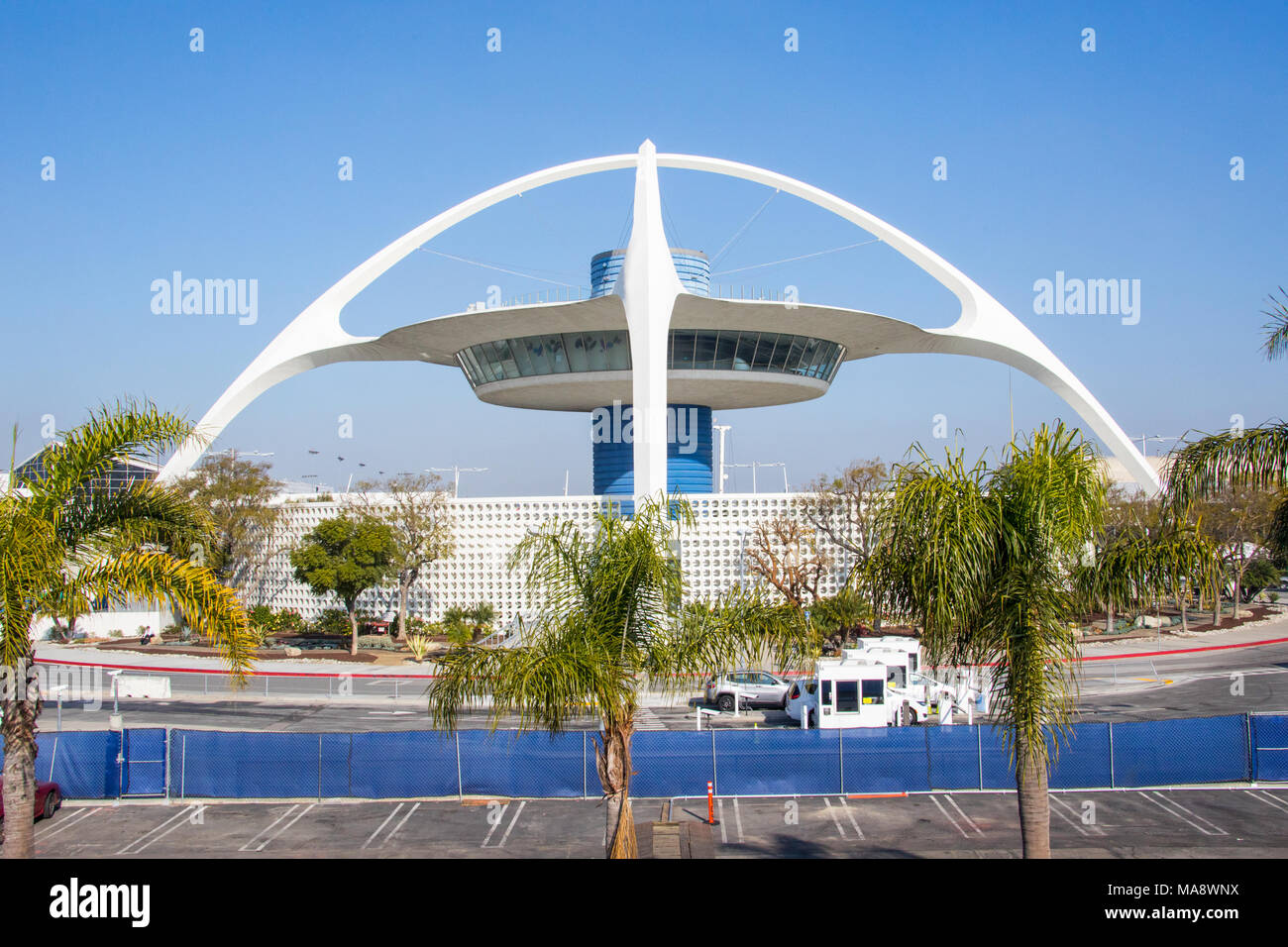 Il tema edificio, l'Aeroporto Internazionale di Los Angeles LAX, Los Angeles, CA Foto Stock