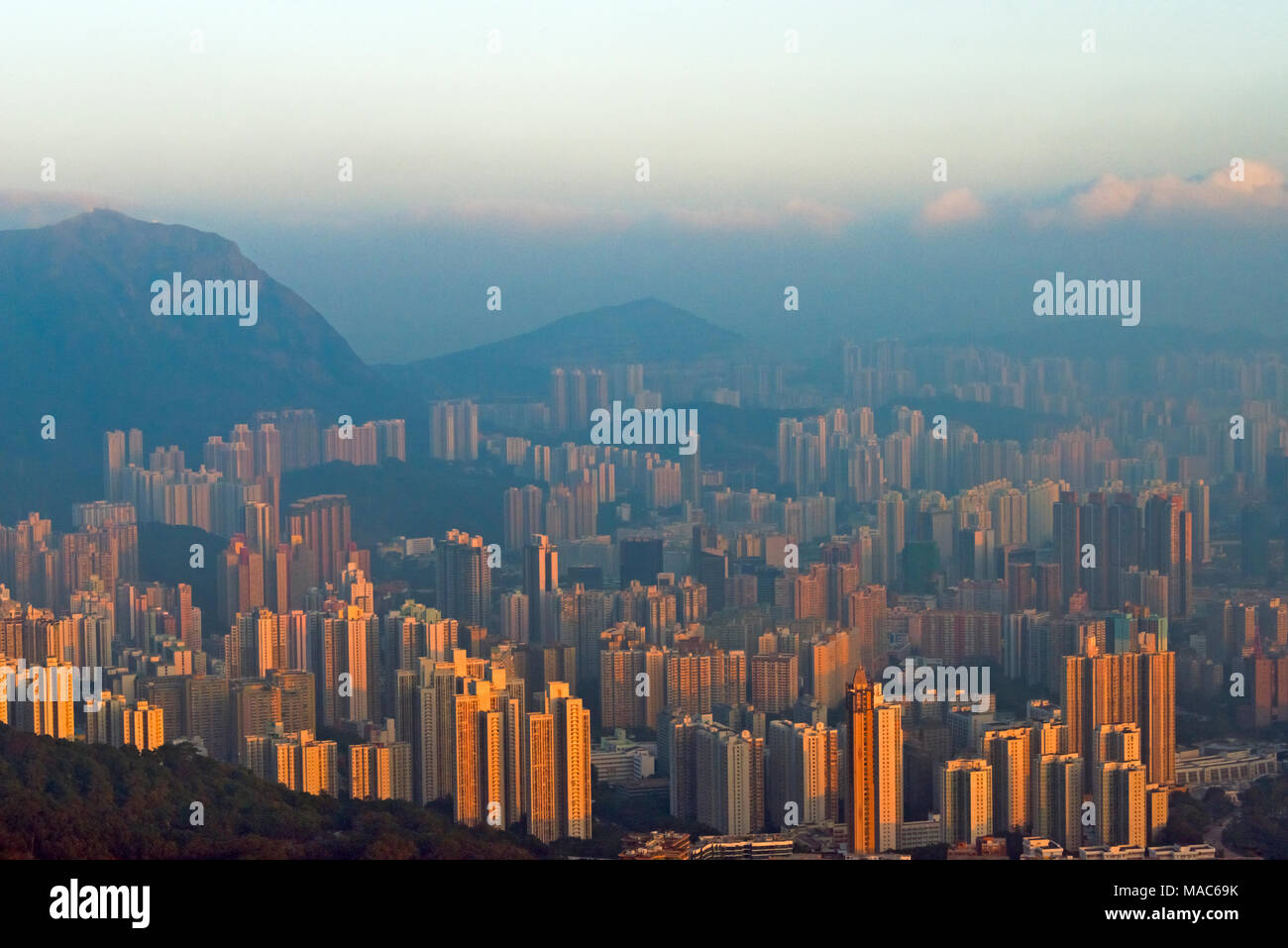 Vista la mattina di alta sorge, Hong Kong, Cina Foto Stock