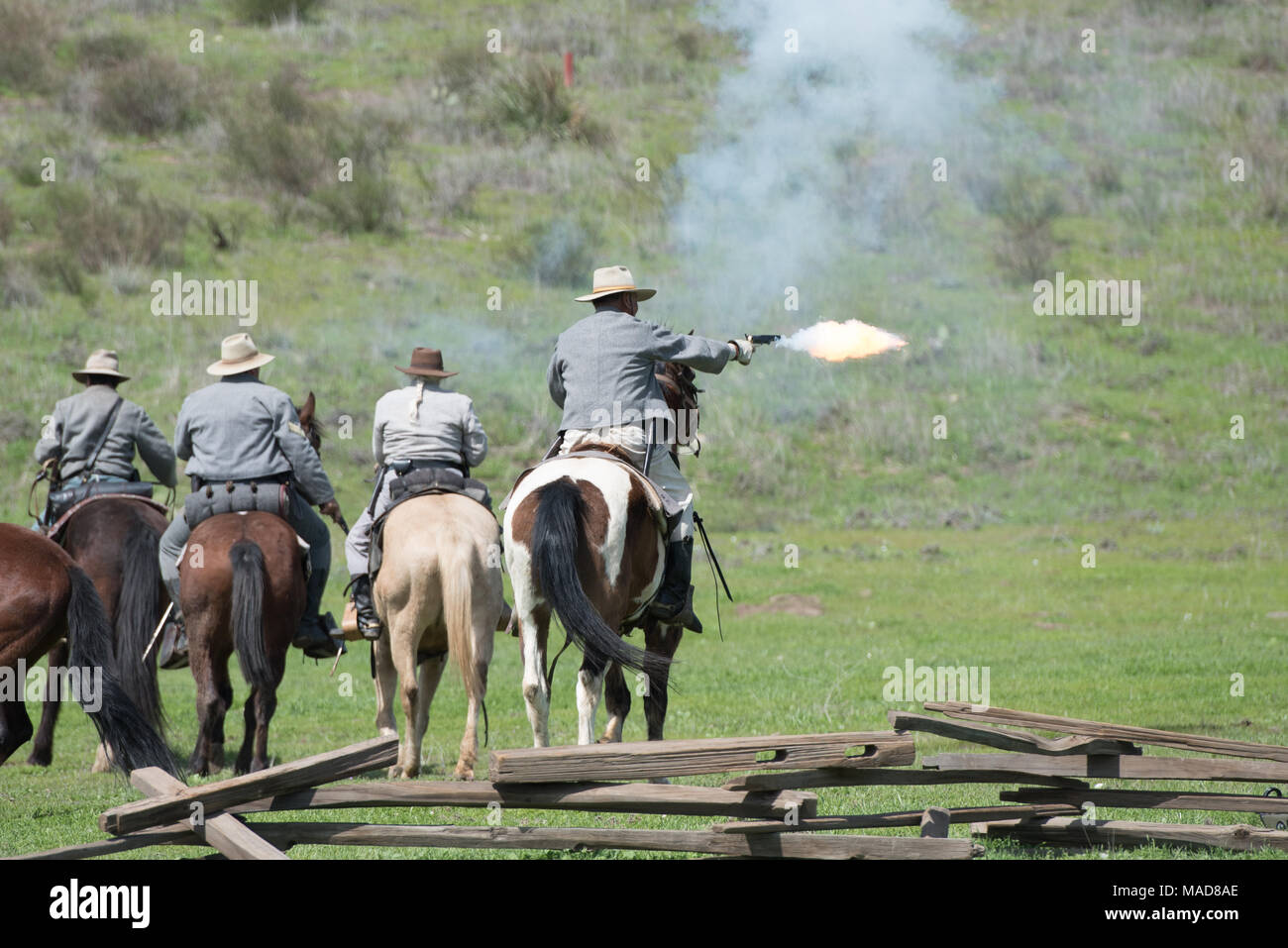 MOORPARK, CA - 18 Marzo: il blu e grigio guerra civile Rievocazione storica a Moorpark, CA è la più grande battaglia rievocazione storica a ovest del Mississippi. Foto Stock