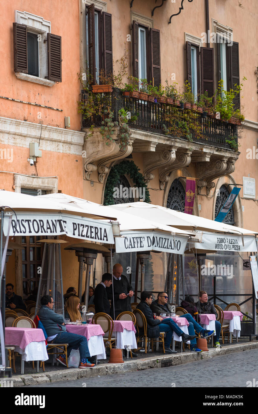 Pizzeria Ristorante sulla Piazza Navona, Roma, Lazio,l'Italia. Foto Stock