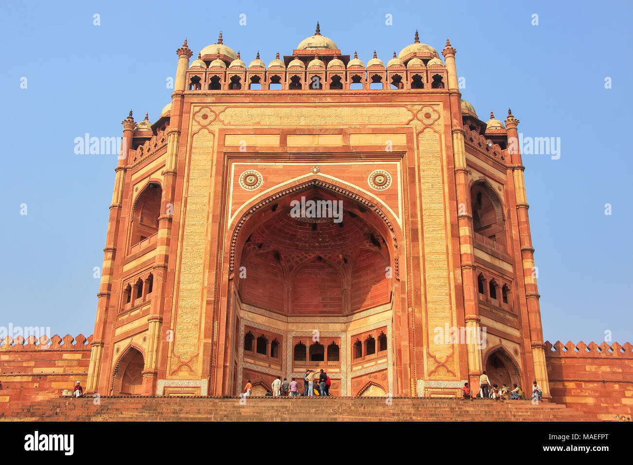 Buland Darwasa (Vittoria Gate) che conduce alla Jama Masjid in Fatehpur Sikri, Uttar Pradesh, India. È il gateway più alto del mondo e rappresenta un esempio Foto Stock