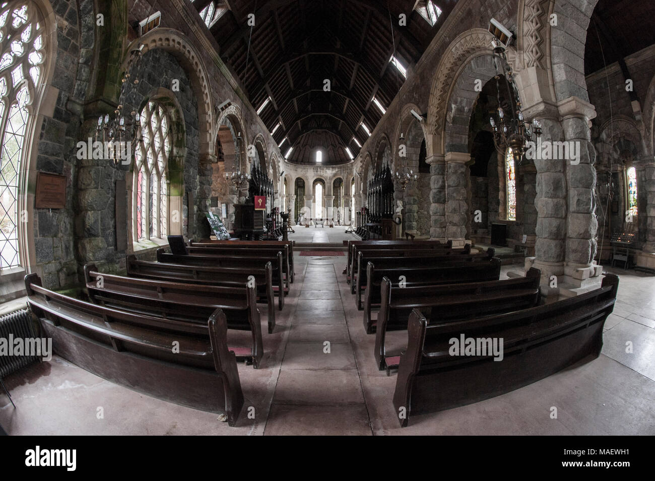 La straordinaria architettura di St Conan's Kirk nelle Highlands della Scozia - una miscela di stili architettonici sul Loch Awe, Argyll and Bute Foto Stock