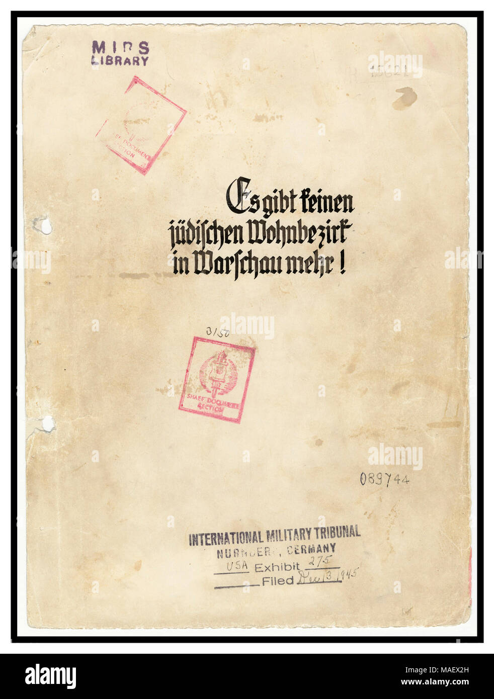 Stroop relazione " Il quartiere ebraico di Varsavia non è più!" Stroop Relazione: una relazione scritta da Jürgen Stroop per Heinrich Himmler circa la liquidazione del ghetto di Varsavia nel maggio 1943. Utilizzati come elementi di prova dagli Stati Uniti il difensore della prosecuzione dell'asse della criminalità; Nürnberg Germania Foto Stock