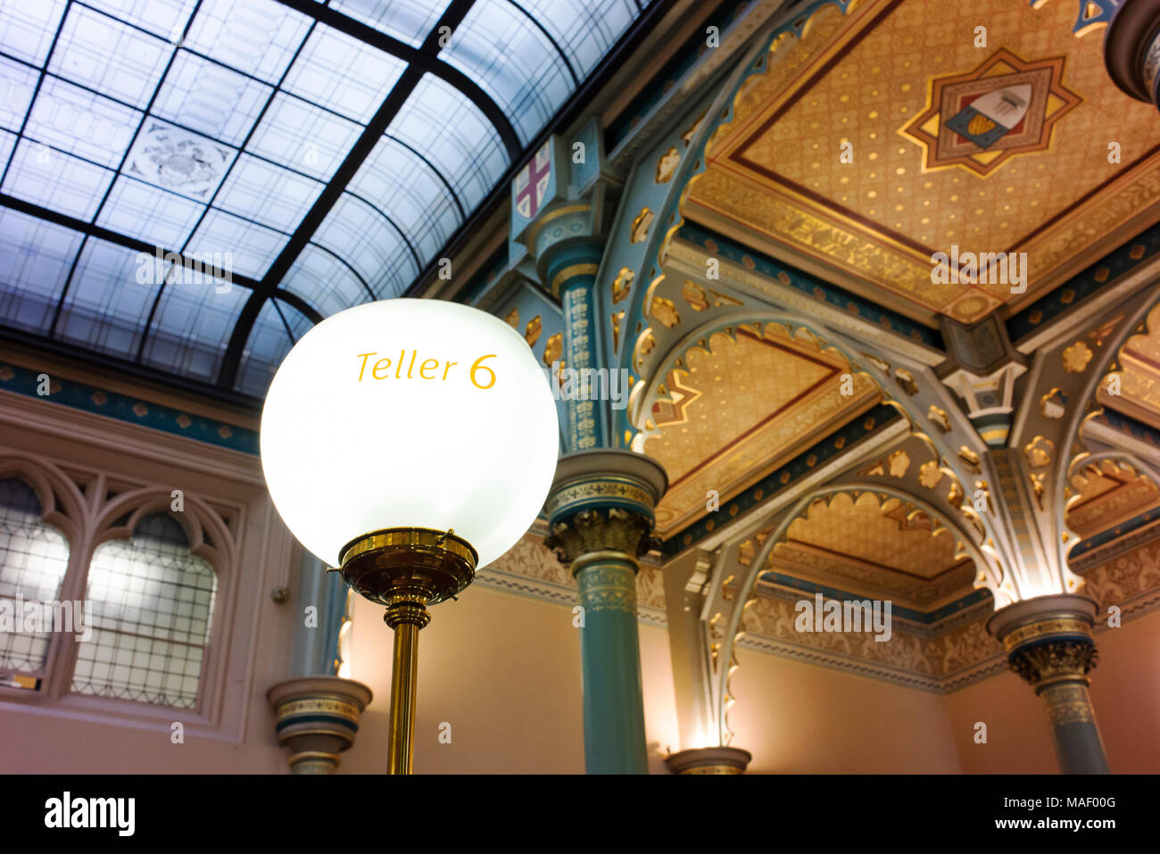 Interno del gotico ANZ Bank Building nel CBD di Melbourne. Foto Stock