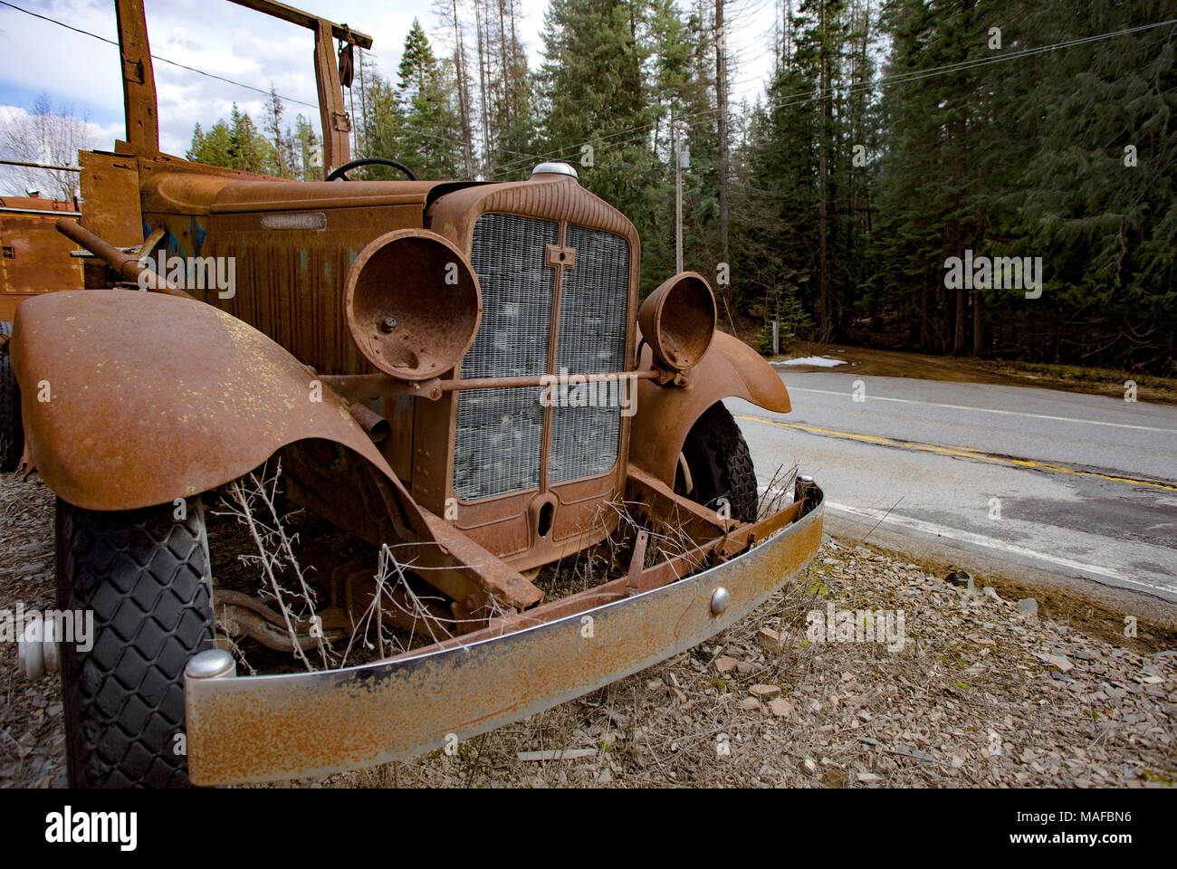 Un arrugginito 1931 Studebaker SPA 2-Ton argano carrello, in una vecchia cava di pietra, a est di Clark Fork Idaho. Foto Stock