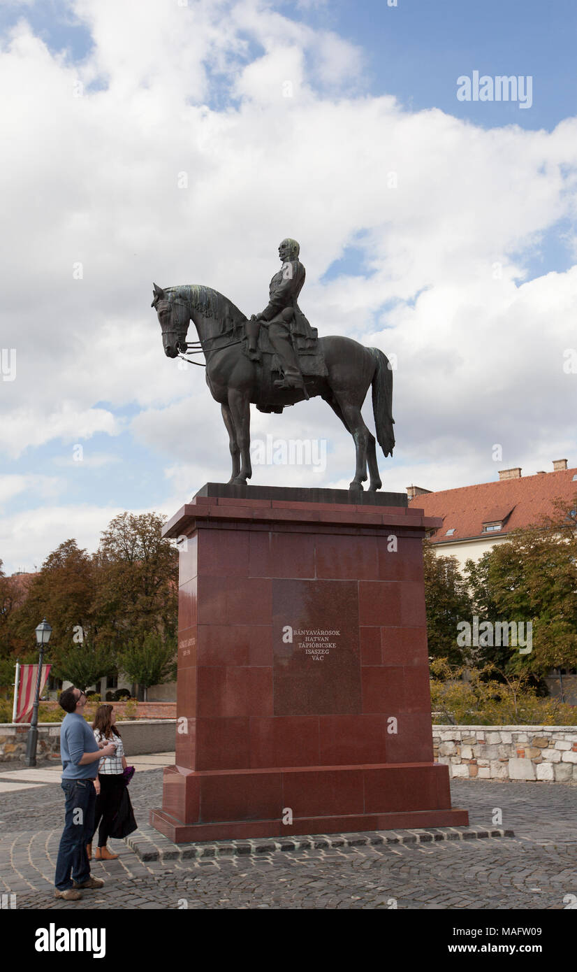 Statua in bronzo, montato di leader militari Arthur Gorgey nel Castello di Buda Hill. Foto Stock