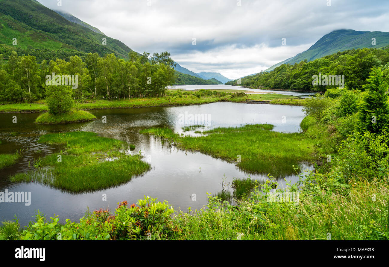 Loch Leven come visto da a Kinlochleven, in Perth and Kinross consiglio area, Scozia centrale. Foto Stock