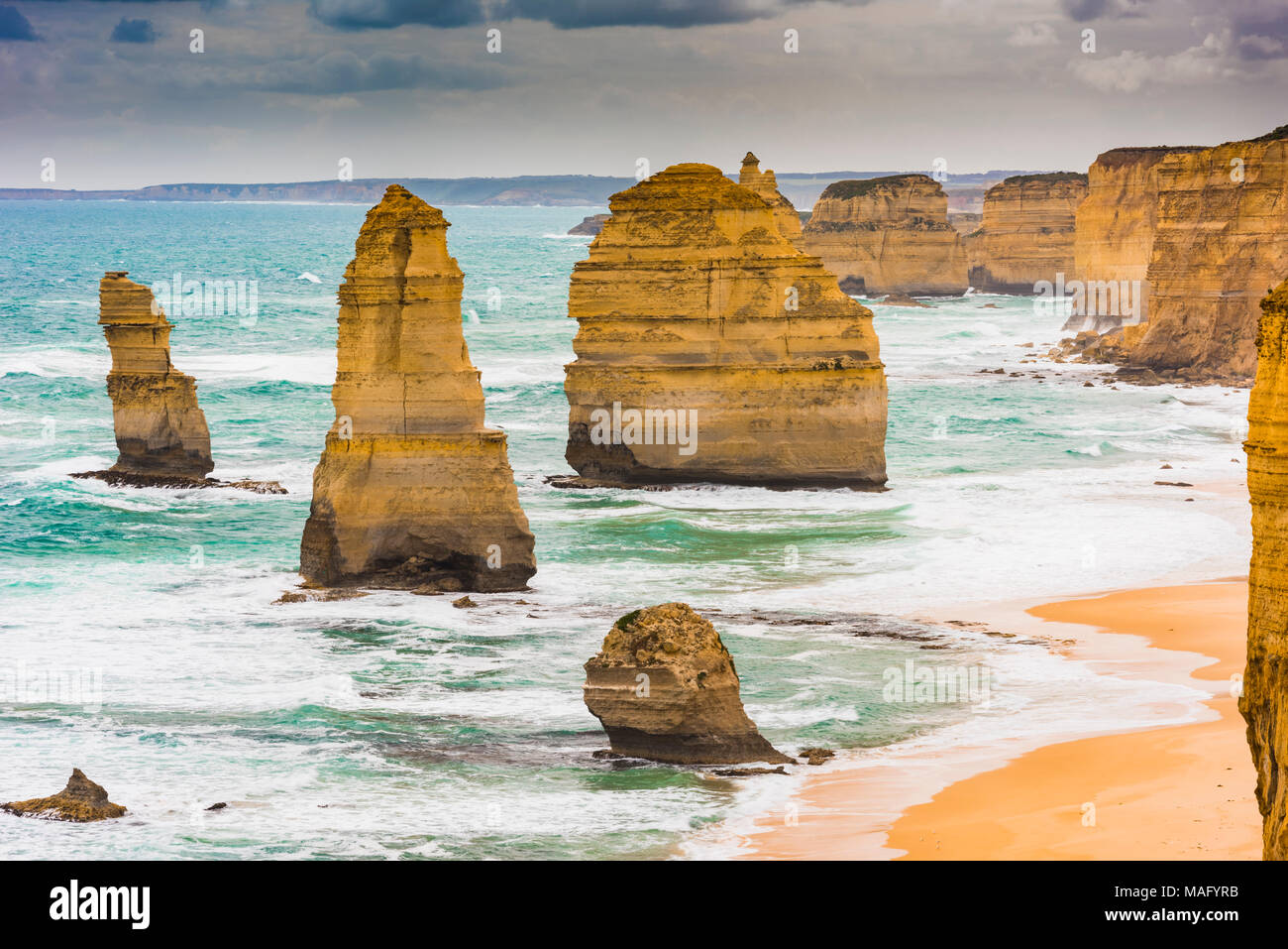 Dodici Apostoli lungo la Great Ocean Road in Victoria, Australia Foto Stock