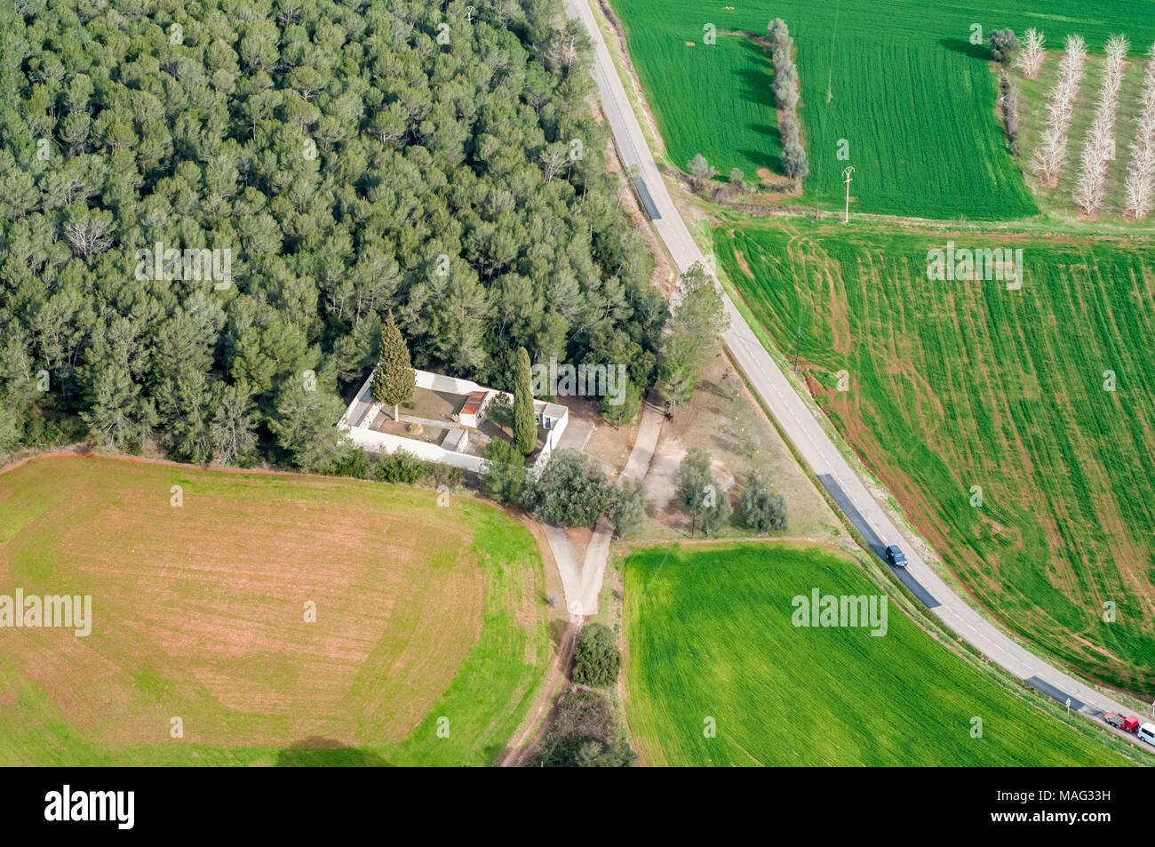Vista aerea di un piccolo cimitero, Catalogna, Spagna Foto Stock