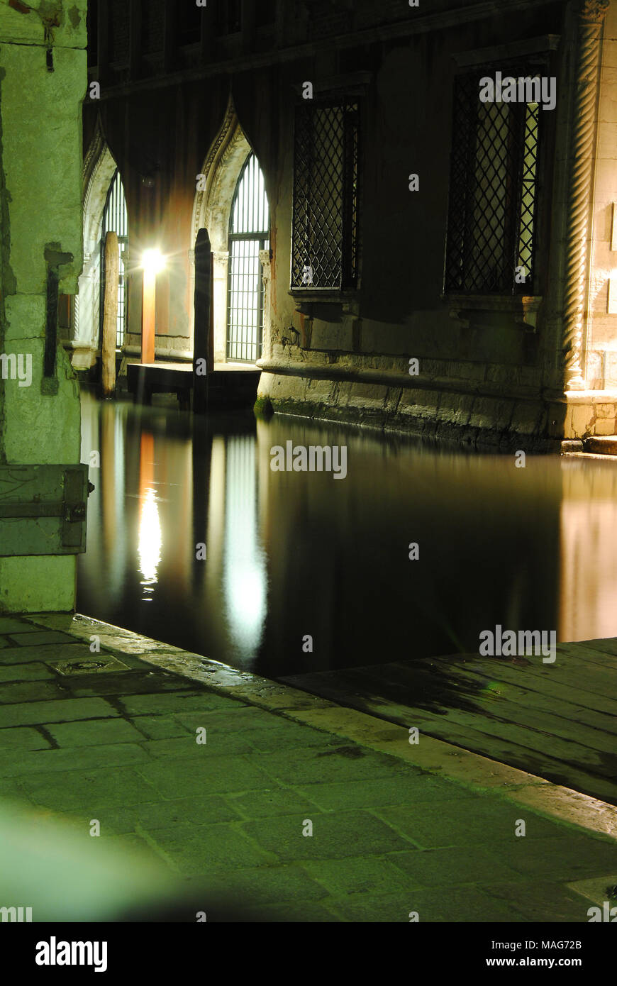 Un'altra vista di Venicia di notte, la famosa città romantica di Europ, Foto Stock