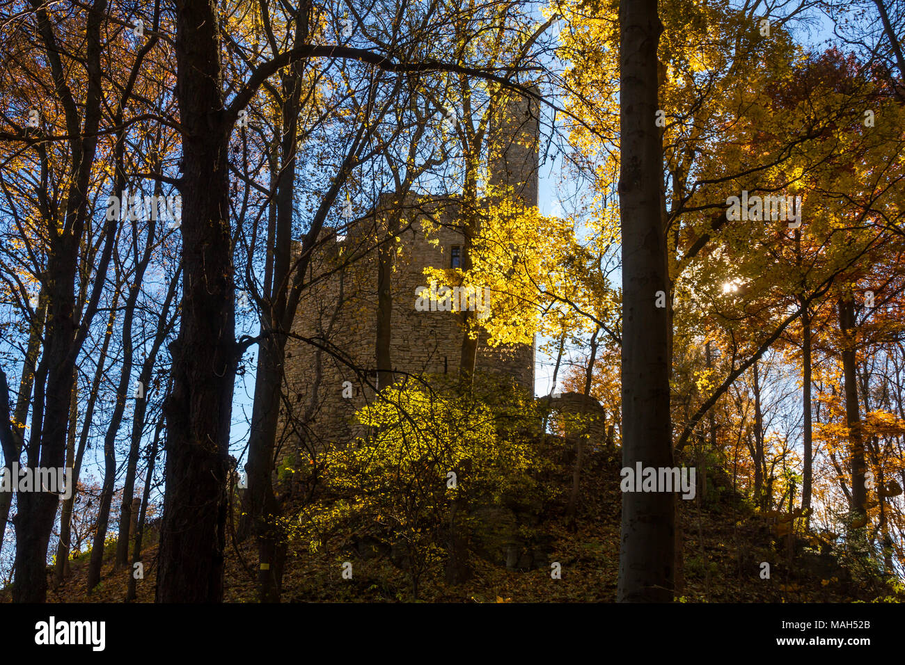 Die Casteldarne bei Plaue im Herbst Foto Stock