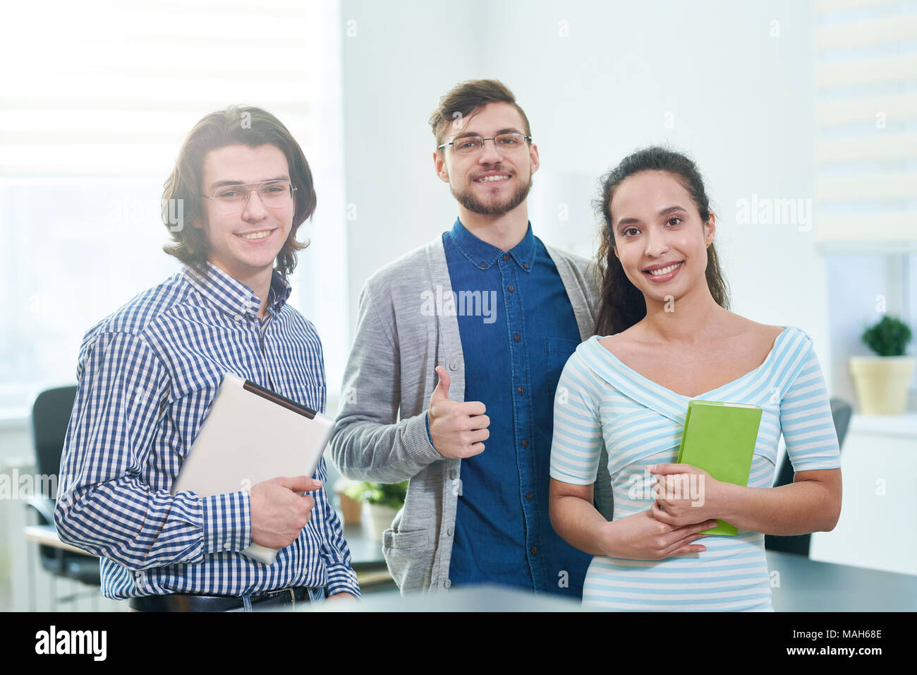 Gli studenti positivo impegno stage Foto Stock