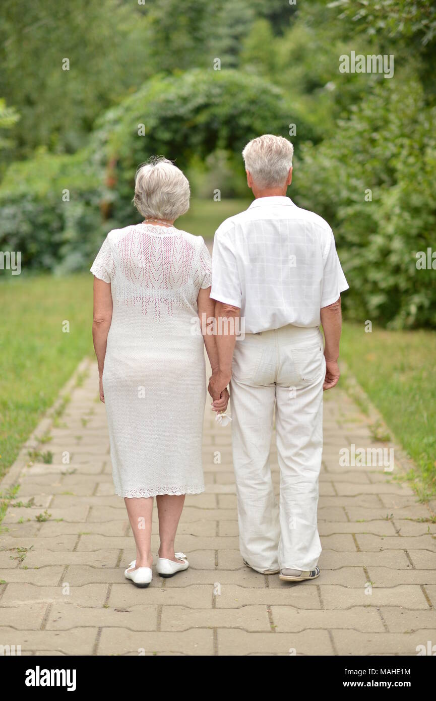 Amorevole coppia di anziani Foto Stock