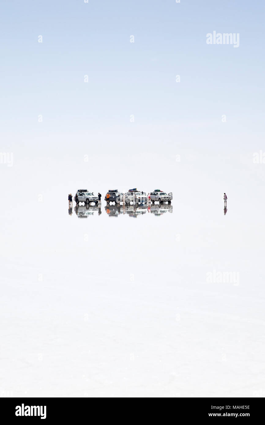 Spedizione al Salar de Uyuni in Bolivia. È i mondi più grande distesa di sale. Foto Stock Spedizione al Salar de Uyuni in Bolivia. È i mondi più grande distesa di sale. Foto Stock