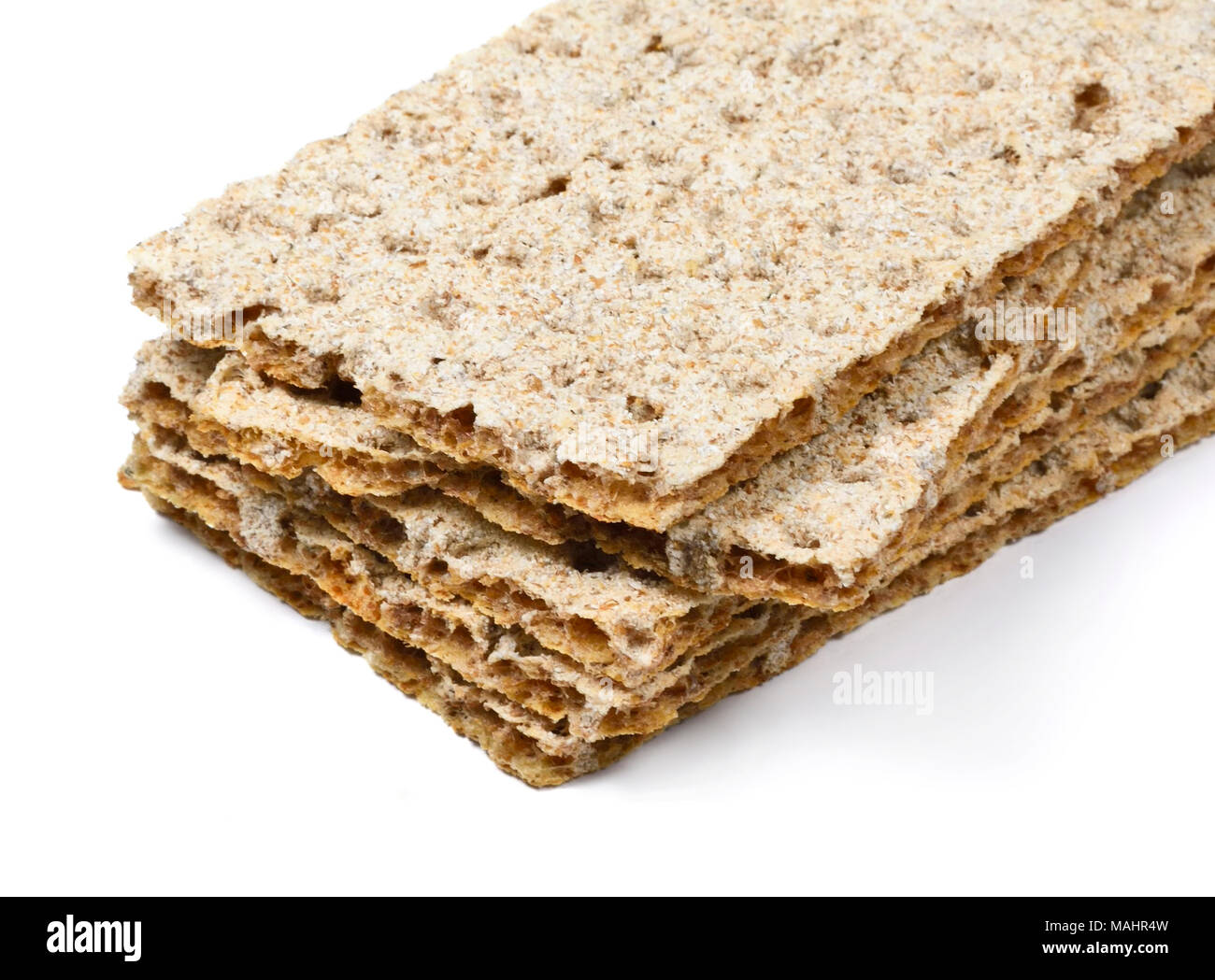 Pane croccante disposizione, isolati su sfondo bianco. Pane di dieta a basso contenuto calorico. Foto Stock