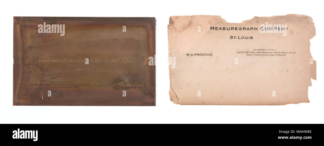 Rame inciso la lastra di stampa per un business card di W.A. Proctor con la società Measuregraph. Questa piastra è stata fatta da Mathias J. Horn all inizio del XX secolo. La piastra è per una business card per un dipendente della società Measuregraph, che fu fondata a St. Louis nel 1914. La compagnia ha prodotto lineare e area di dispositivi di misurazione per tessuti e prodotti tessili e in cuoio. Questo oggetto è accompagnato da una busta con un esempio di testo sulla piastra. Titolo: Metallo inciso la lastra di stampa e la busta per Business Card di W.A. Proctor con la società Measuregraph . tra 1914 e 1920. Foto Stock