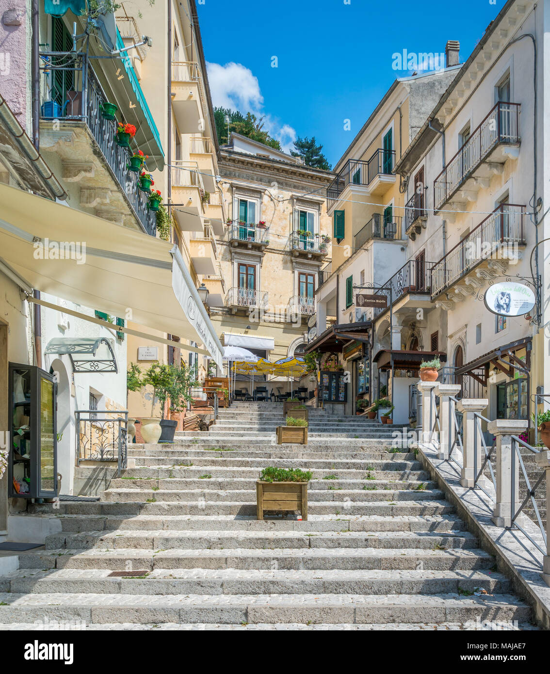 Vista panoramica a Caramanico Terme, comune in provincia di Pescara nella regione Abruzzo d'Italia. Foto Stock