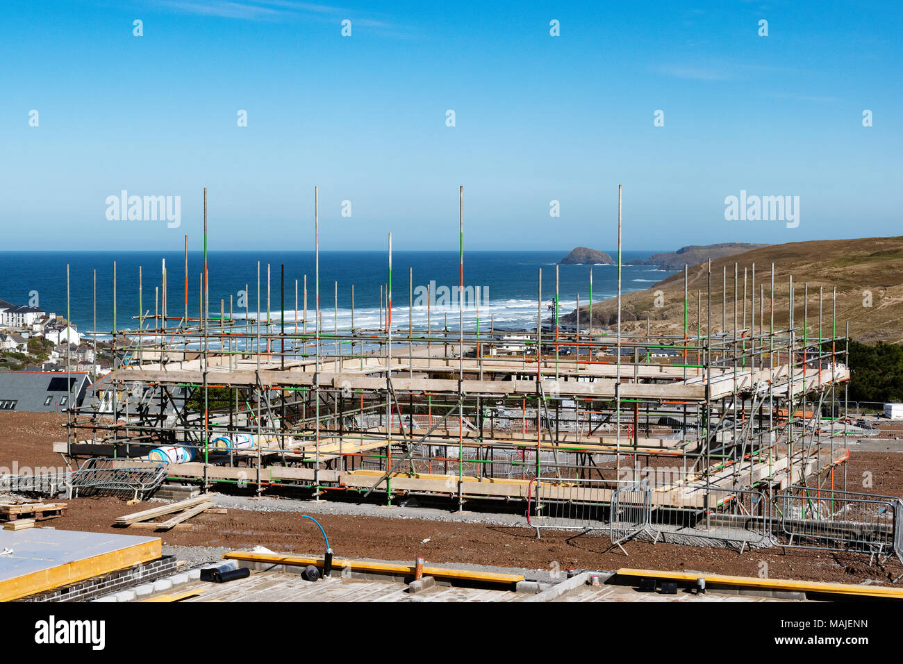 Alloggi economici progetto è costruito su un sito vergine a Perranporth, Cornwall, Inghilterra, Regno Unito. Foto Stock
