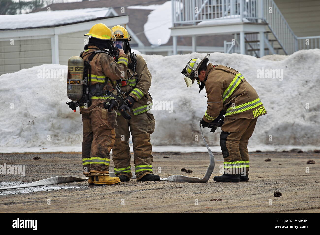 Quebec, Canada. Veicolo sul fuoco in Rawdon Foto Stock