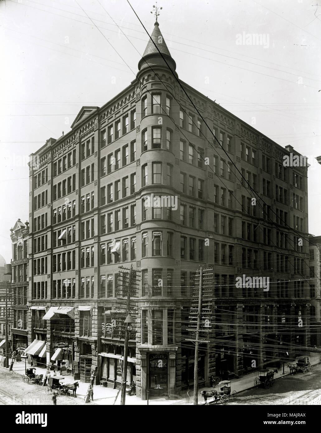 Titolo: Laclede Banca Nazionale, angolo sud-est di quarta e di strade di oliva. L. Cass Miller, architetto. . Nel 1890 circa. Emil F. BUHL Foto Stock