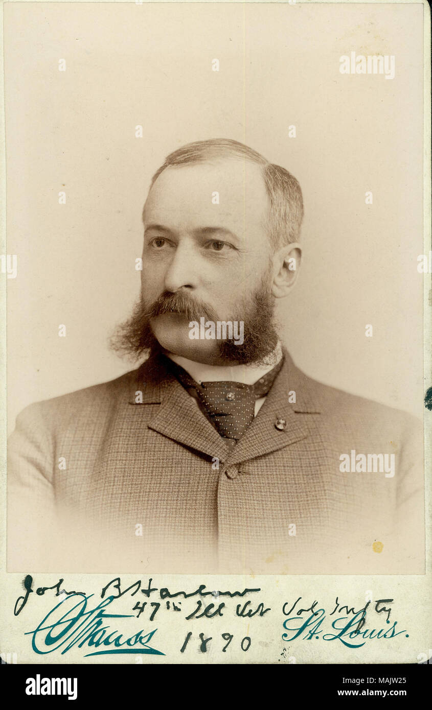 Busto ritratto di John B. Harlow indossa una tuta modellato e un tirante con la testa ruotata leggermente a sinistra. 'John B Harlow 47th Ill [illeggibile] Vol Infty 1890' (scritta immagine sotto). 'Strauss' e 'St. Louis.' (stampato immagine sotto). All'età 18, Harlow era un caporale in società e del 47th Illinois di fanteria, e fu successivamente secondo tenente Brevet capitano. Titolo: John B. Harlow, Brevet capitano, 47th Illinois Volunteer fanteria, secondo tenente (unione). . 1890. Strauss, San Luigi Foto Stock