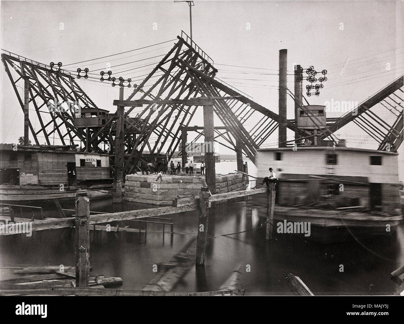 Titolo: Eads Bridge affondamento di costruzione est Pier. . 1870. Foto Stock