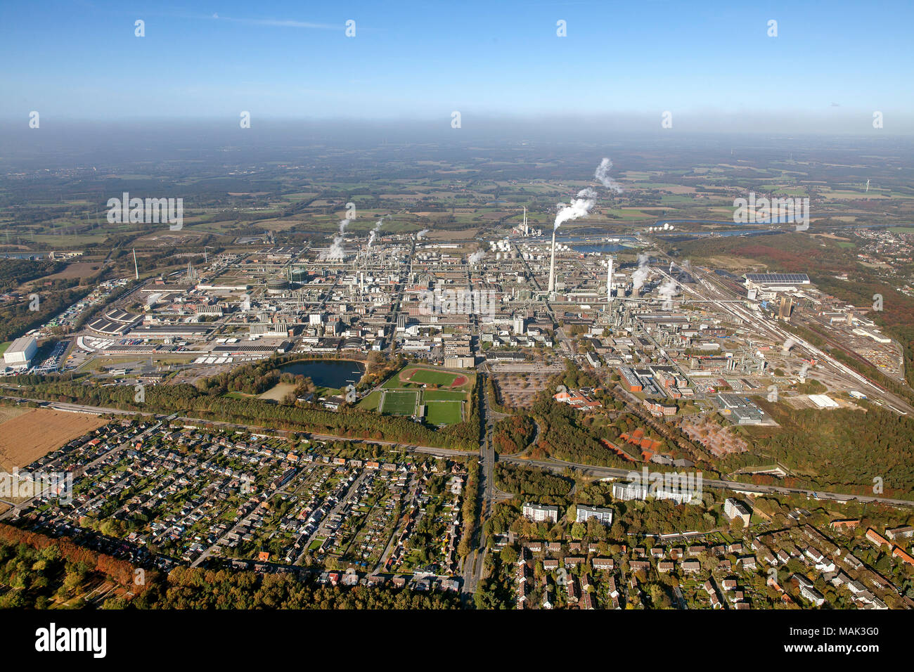 Vista aerea, Marl Chemical Park, Degussa, Chemische Werke Huels, Marl, la zona della Ruhr, Renania settentrionale-Vestfalia, in Germania, in Europa, gli uccelli occhi vista, vie aeree Foto Stock