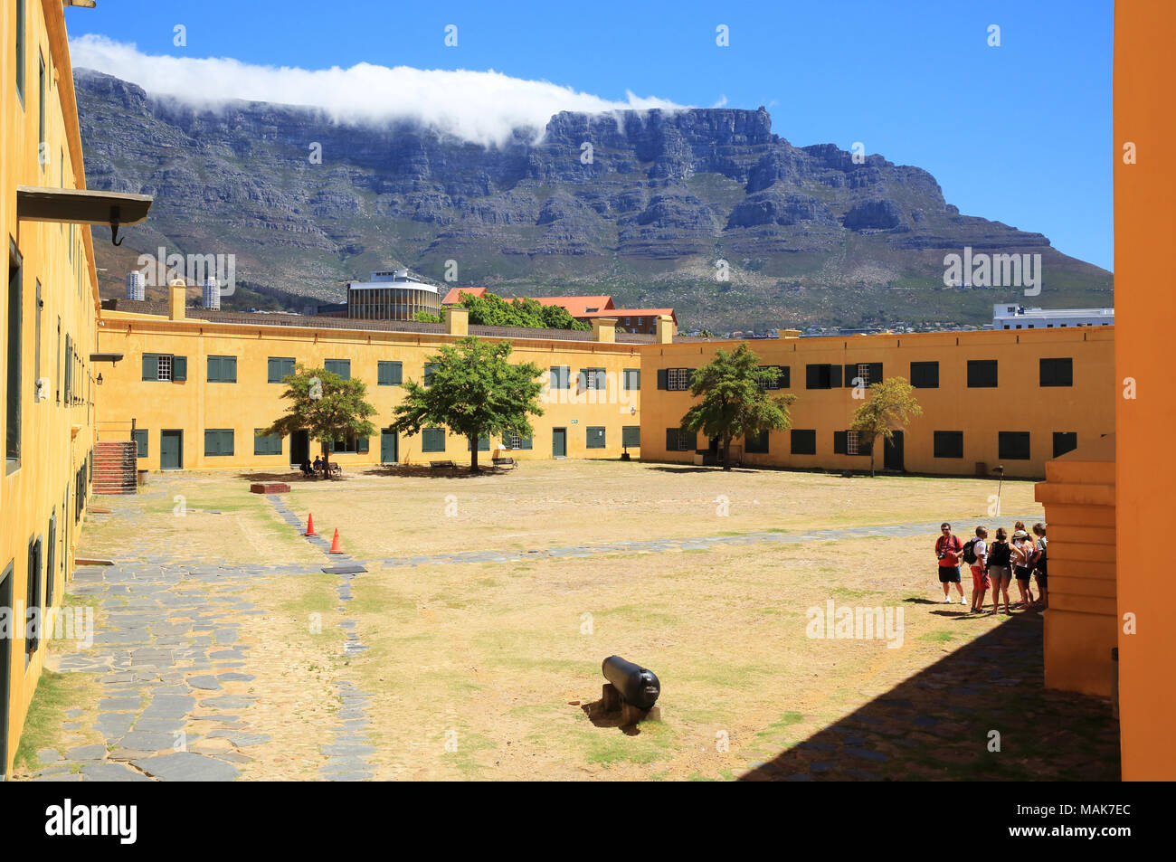 Nel cortile del Castello di Buona Speranza, un bastione fort, costruita dalla Compagnia Olandese delle Indie orientali tra il 1666 e il 1679, di Città del Capo in Sud Africa Foto Stock