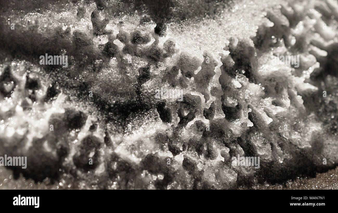 Vintage Ricerca scientifica il concetto di immagine. Il bicarbonato di sodio, aceto prodotto chimico di reazione, acetato di sodio e ghiaccio a caldo. Foto Stock