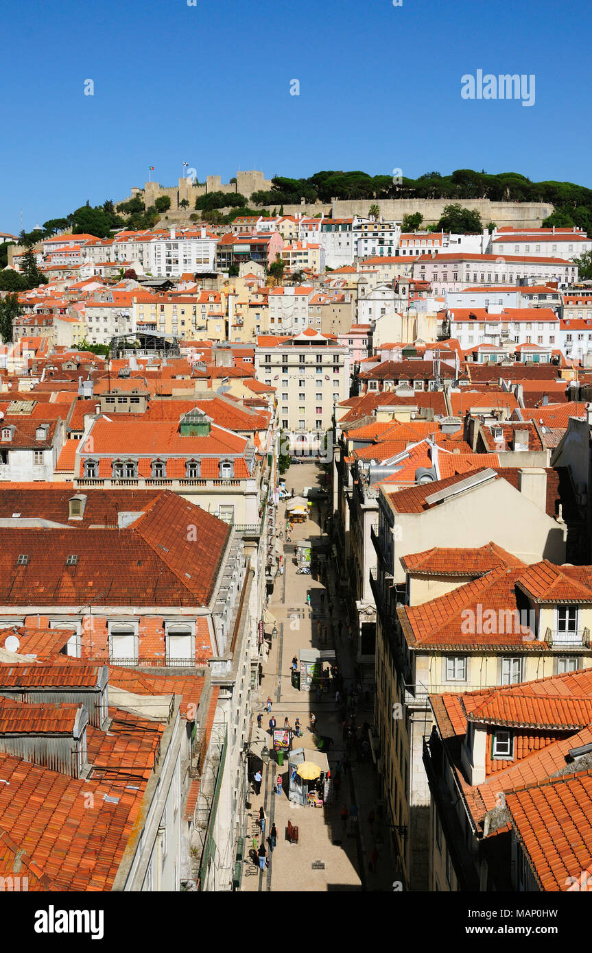 São Jorge castello e il centro storico di Lisbona, Portogallo Foto Stock