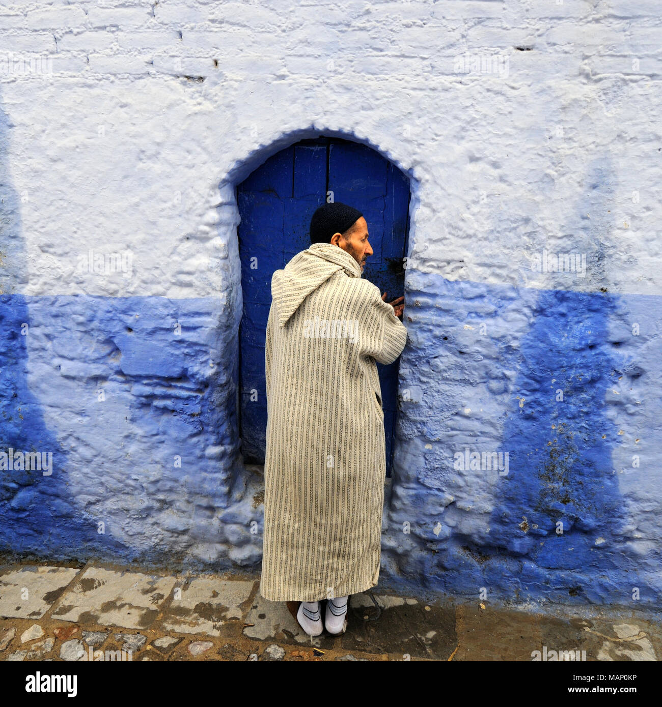 La vita di strada a Chefchaouen, Marocco Foto Stock