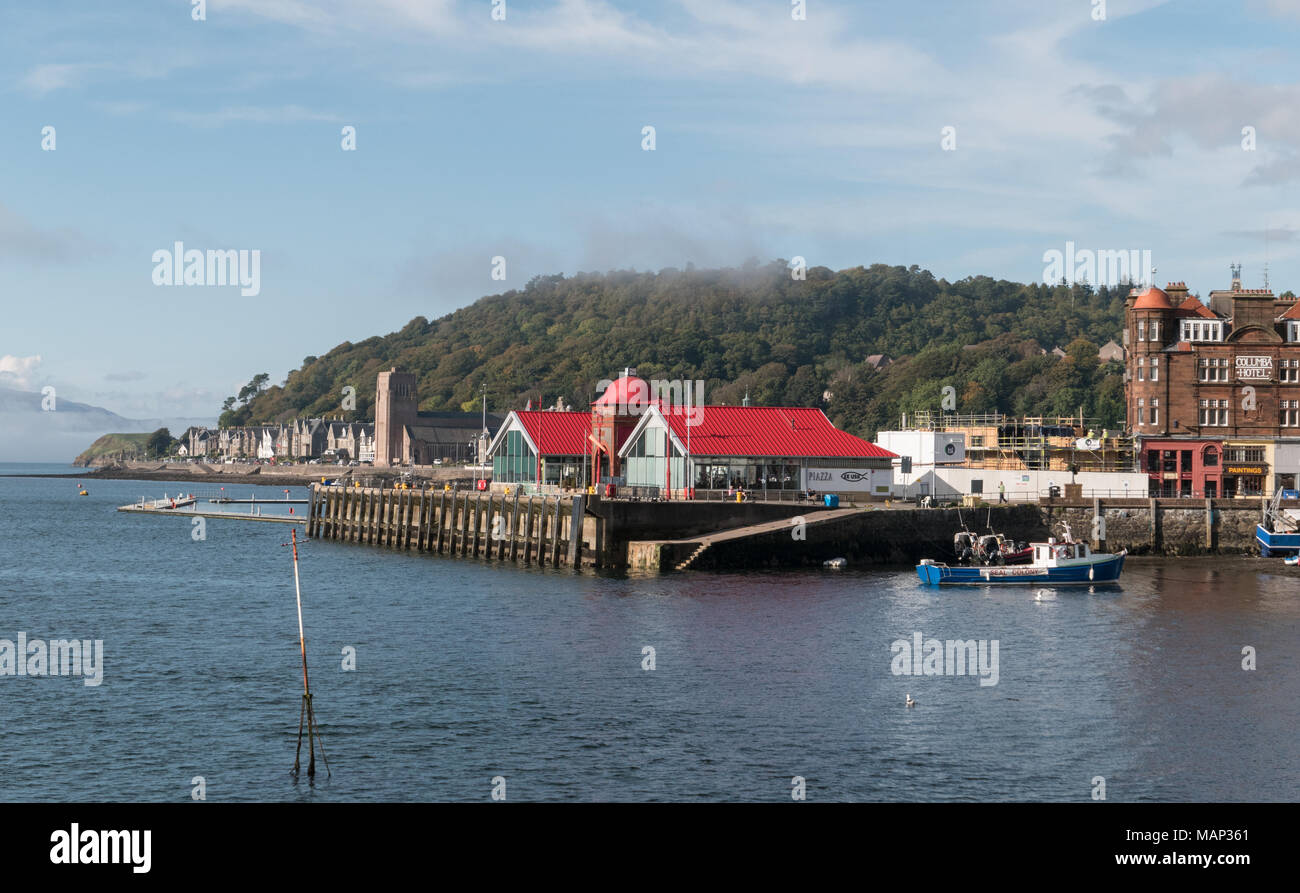 Vista verso il North Pier a Oban, Highlands della Scozia UK. Foto Stock