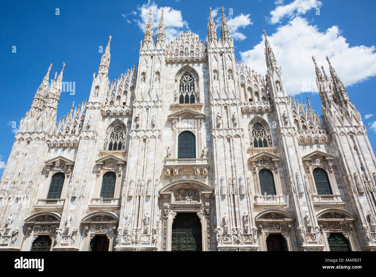 Milano, Provincia di Milano, lombardia, italia. Facciata del Duomo, o la Cattedrale in Piazza del Duomo. Foto Stock