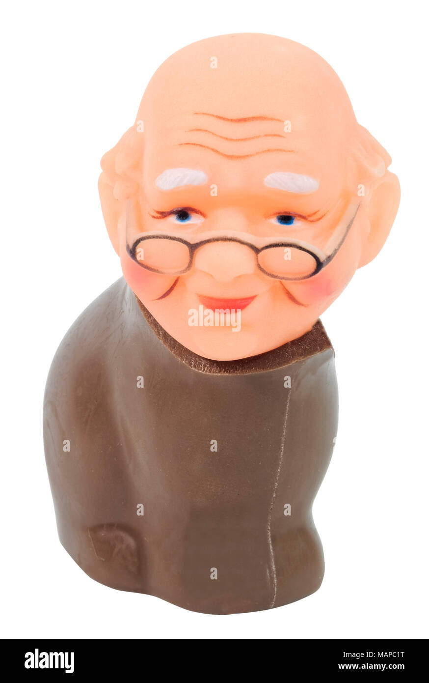 Coniglio di cioccolato corpo con il nonno testa di bambola. Isolato. Divertimento umorismo. Abstract. Foto Stock